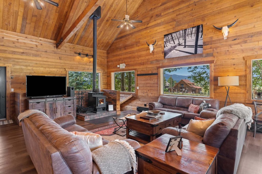 Relax in the spacious common area of the True North Adventure Lodge