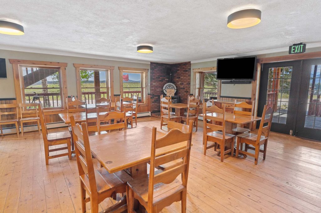 Spacious community dining area accommodates large groups